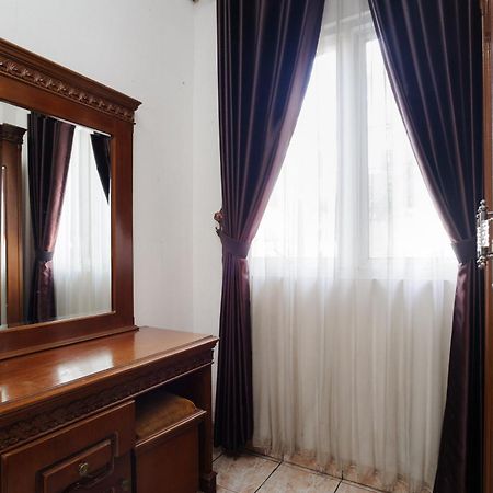 Reddoorz Syariah Near Aeon Mall Tanjung Barat Jakarta Ngoại thất bức ảnh